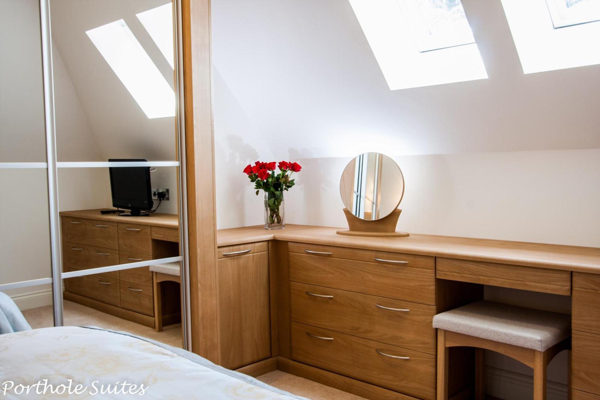 Porthole Suites St Aubin Rum bild