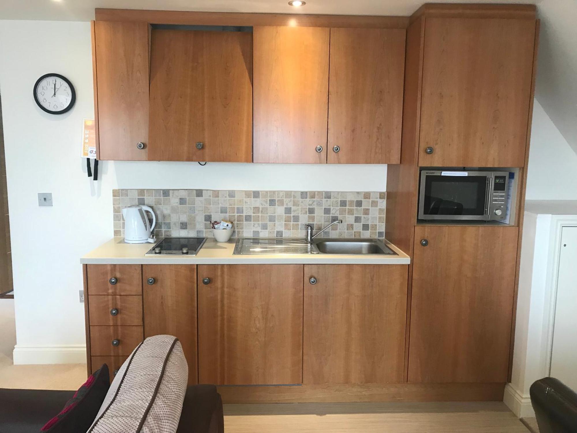 Porthole Suites St Aubin Exteriör bild