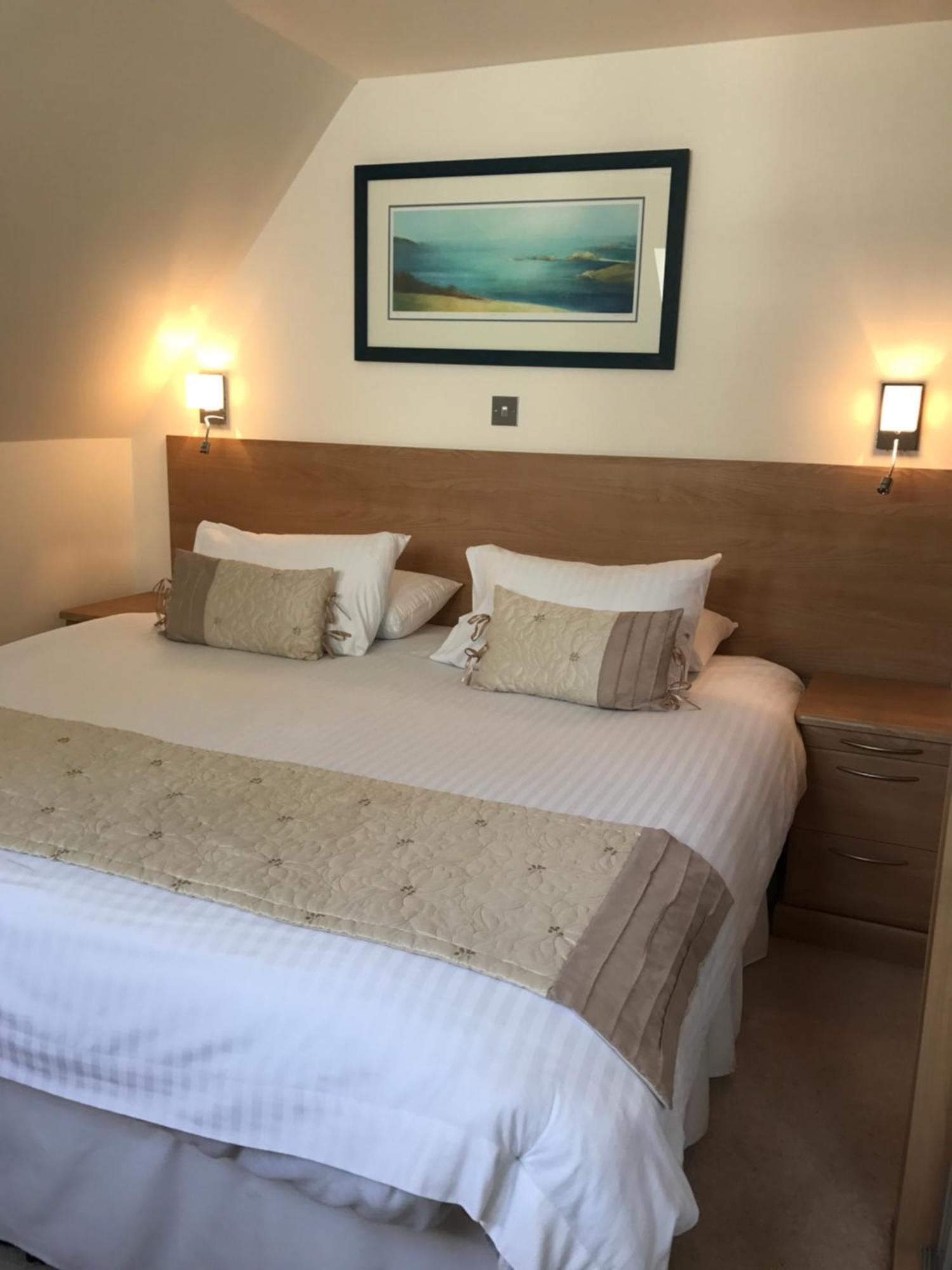 Porthole Suites St Aubin Exteriör bild